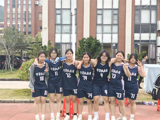 24级计算机应用班.jpg